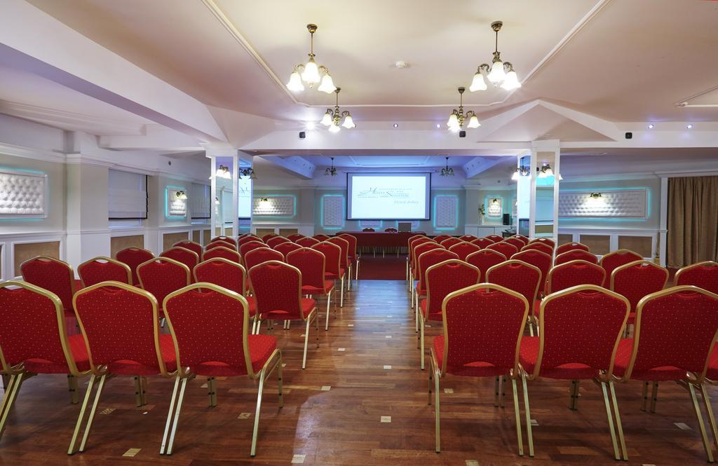 Hotel Senator Konferencje & Spa Starachowice Exterior photo