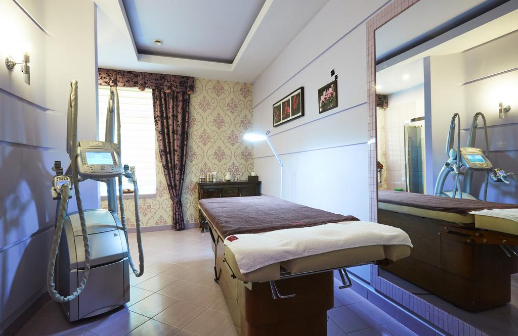 Hotel Senator Konferencje & Spa Starachowice Exterior photo